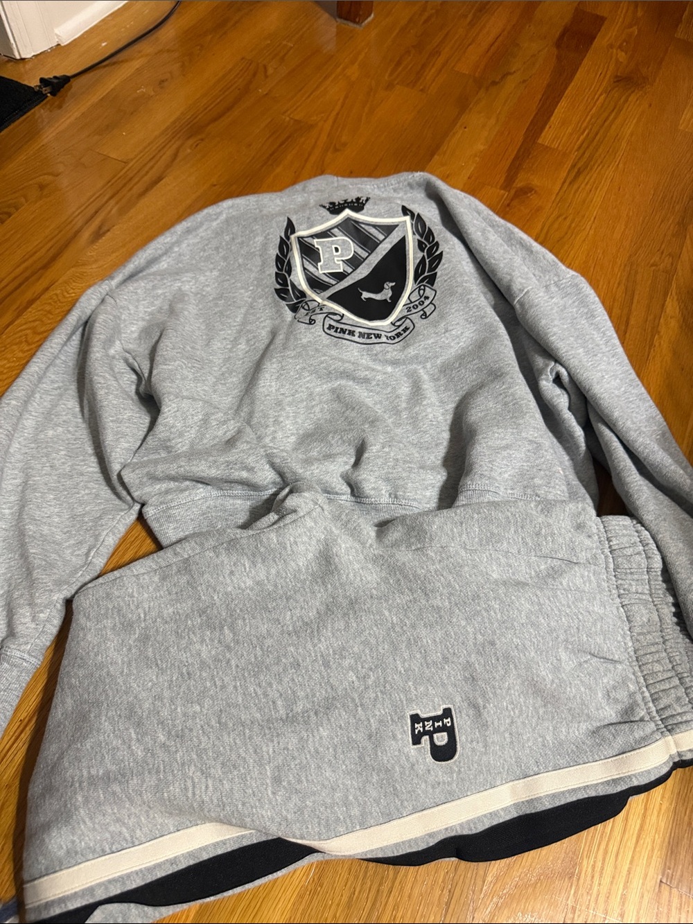 PINK Victoria's Secret Light Gray Drawstring Sweatpants